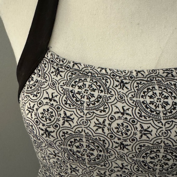 Soybu Dress, built in Shelf bra!  Easy to wear. Size L - Picture 4 of 9